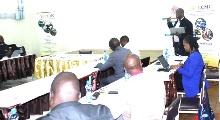 LCMC | Media literacy education | Artificial Intelligence | Resilience | Formation | Media and communications training |Digital media literacy