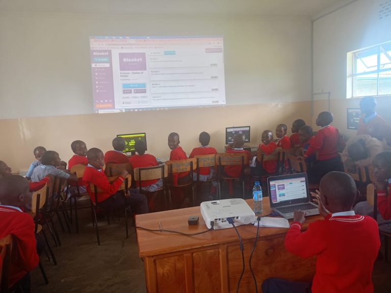 LCMC | Media literacy education | Artificial Intelligence | Resilience | Formation | Media and communications training |Digital media literacy