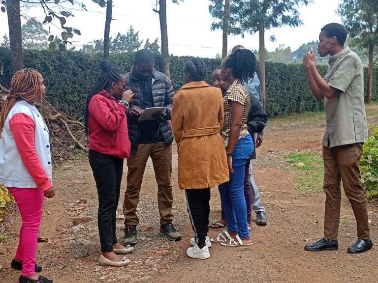 LCMC | Media literacy education | Artificial Intelligence | Resilience | Formation | Media and communications training |Digital media literacy